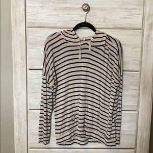 Navy blue and cream hooded top